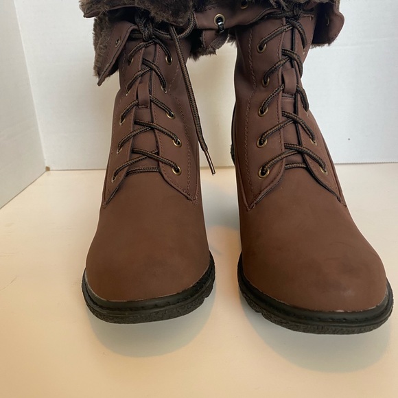 Dream Pairs HighTop Boot - Picture 3 of 8